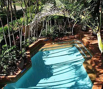 Bermuda Villas Sunshine Coast 4*,