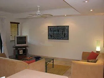 Bermuda Villas Sunshine Coast Aparthotel