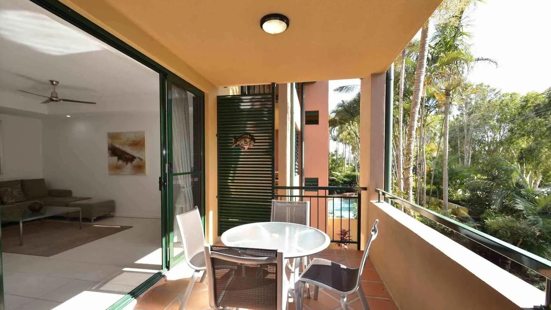 Bermuda Villas Sunshine Coast Aparthotel