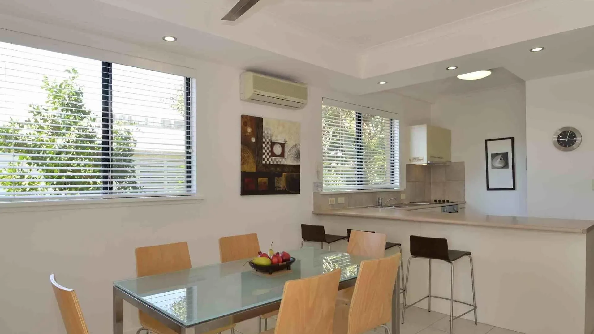 Aparthotel Bermuda Villas Sunshine Coast