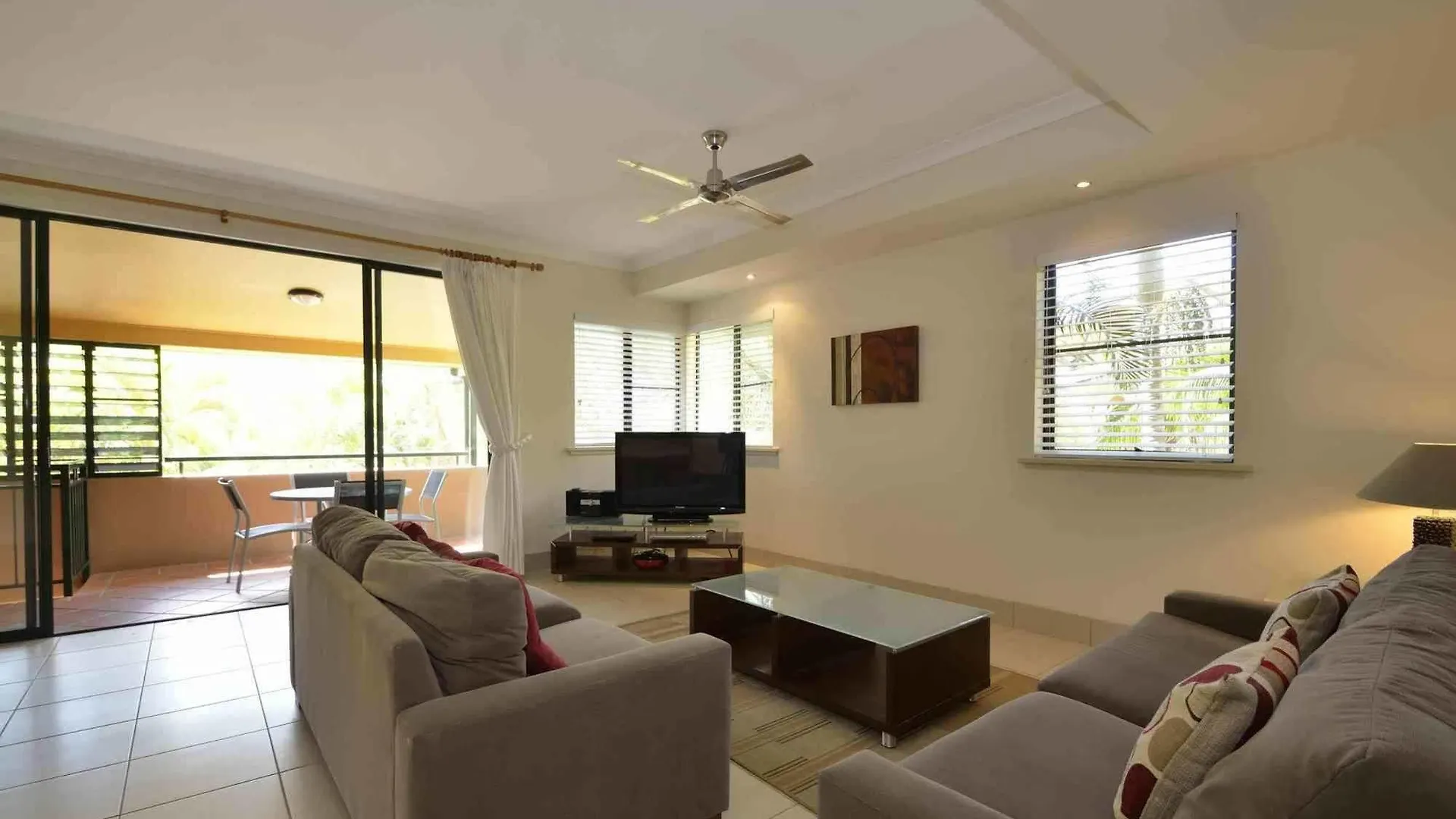 Bermuda Villas Sunshine Coast Aparthotel